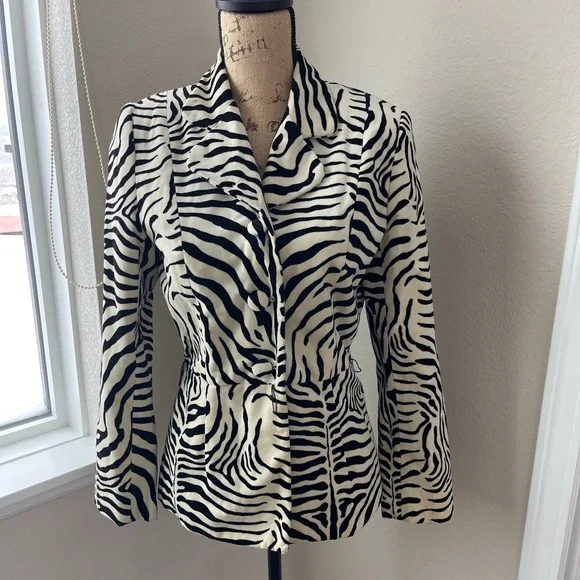 BISOU BISOU by Michele Bohbot Hand Zebra Blazer. 6 - Picture 1 of 9